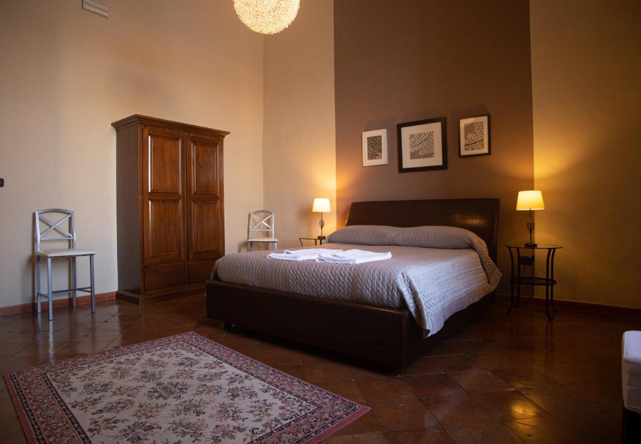 B&B Regina Margherita Bríndisi Exterior foto